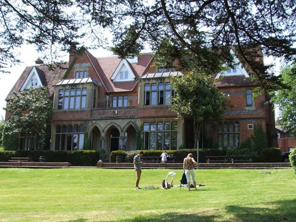 Henley College